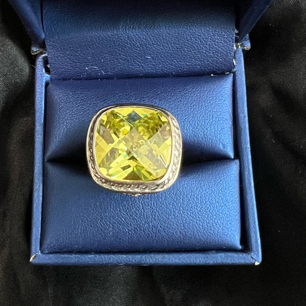 5/$20 Fashion Synthetic Peridot Stone in Silver Metal Ring